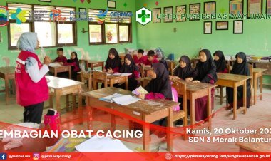 Pembagian Obat Cacing